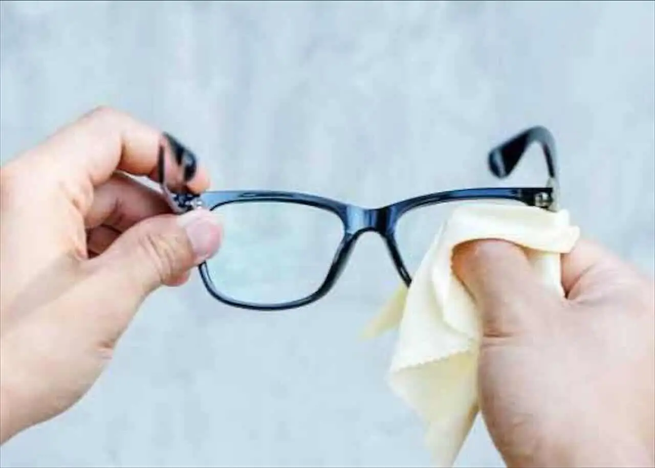 Non usare mai questo prodotto sulle lenti antiriflesso o le rovinerai per sempre
