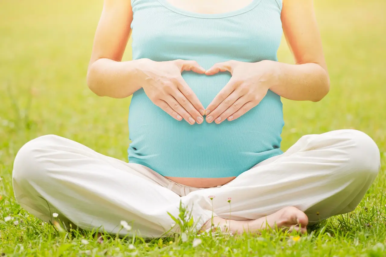 Dermatite in gravidanza: cause, sintomi e trattamenti sicuri per mamma e bambino