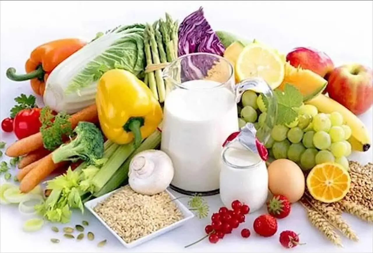 Cosa mangiare a cena per dormire bene e non ingrassare? La combinazione perfetta di alimenti